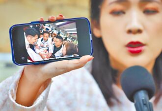 财划法闪电出委 白营版二读併案审查