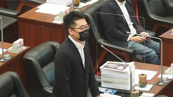 有意代表国民党参选高雄市长的立委柯志恩先前表态不认同「国民党版财划法」，对此，民进党籍高市议员邱俊宪痛批，柯志恩根本是超瞎双面人，她是国民党智库执行长怎会不知道蓝版财划法的推出过程？（本报资料照片）