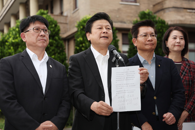 行政院7日邀请朝野沟通，将办理追加预算支应原住民保留地禁伐补偿。（报系资料照）