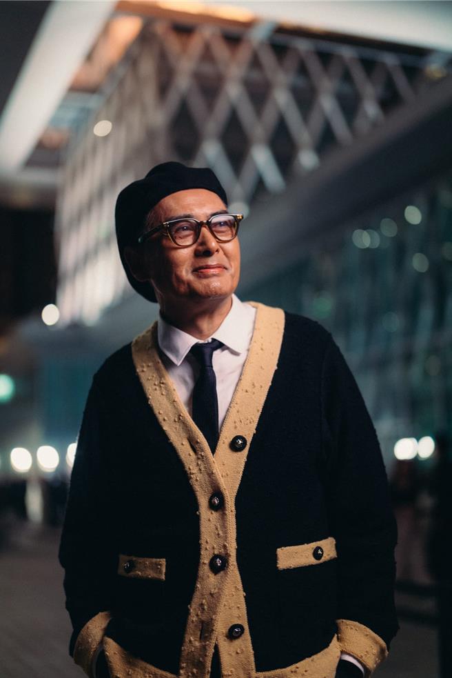 港星周潤發出席CHANEL度假系列大秀，好久不見的他勾起不少六七年級同學回憶。（CHANEL提供／黃唯淯台北傳真）