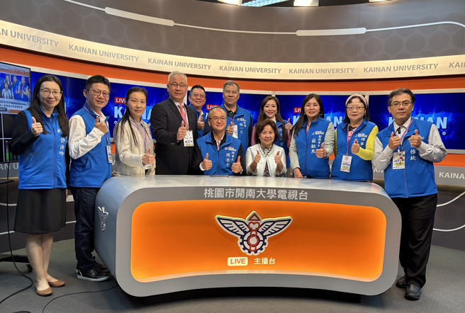 北市家長會長協會成員們體驗一日主播(照片/開南大學提供)