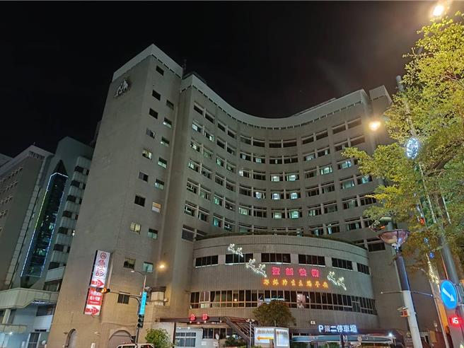 杨姓医师发布问卷，彰基总院长陈穆宽认为内容诸多不实提告，彰化地院依犯散布文字诽谤罪，处拘役50日，可易科罚金。（叶静美摄）