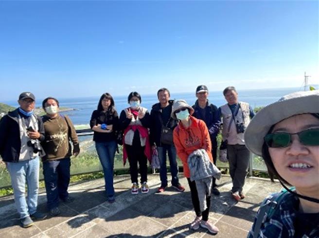 基隆市野鳥學會理事長沈錦豐7日晚間因猛爆性肝炎往生，鳥會前理事長鄭暐在臉書發文悼念。（摘自鄭暐臉書／徐佑昇基隆傳真）