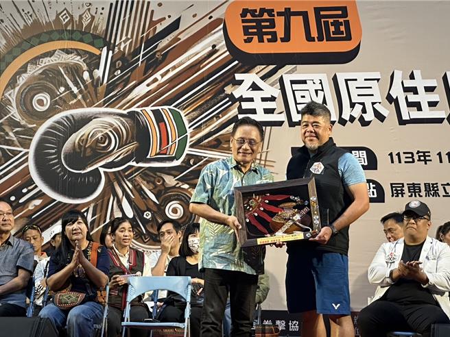第9届全国原住民拳击锦标赛8日在屏东县立体育馆盛大登场，一连3天的赛事精彩可期。（台湾原住民拳击协会提供／谢佳潾屏东传真）