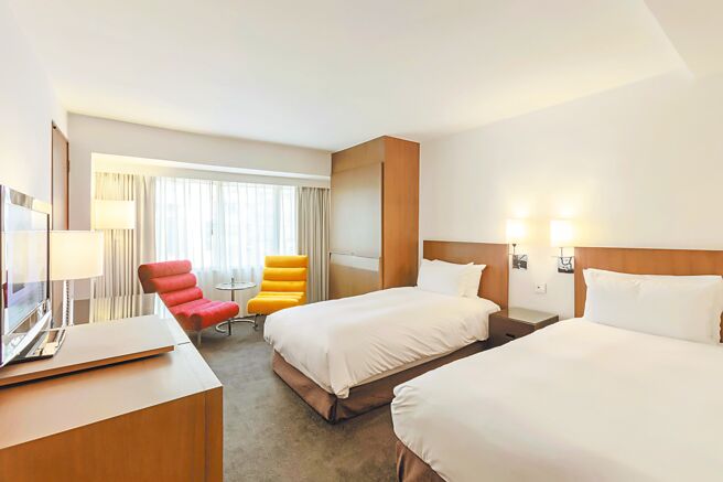 搶搭雙11熱潮，國聯大飯店11月11日起推出限時8天的快閃優惠，精緻客房雙人入住快閃超值價每房每晚含服務費2888元。（國聯大飯店提供）