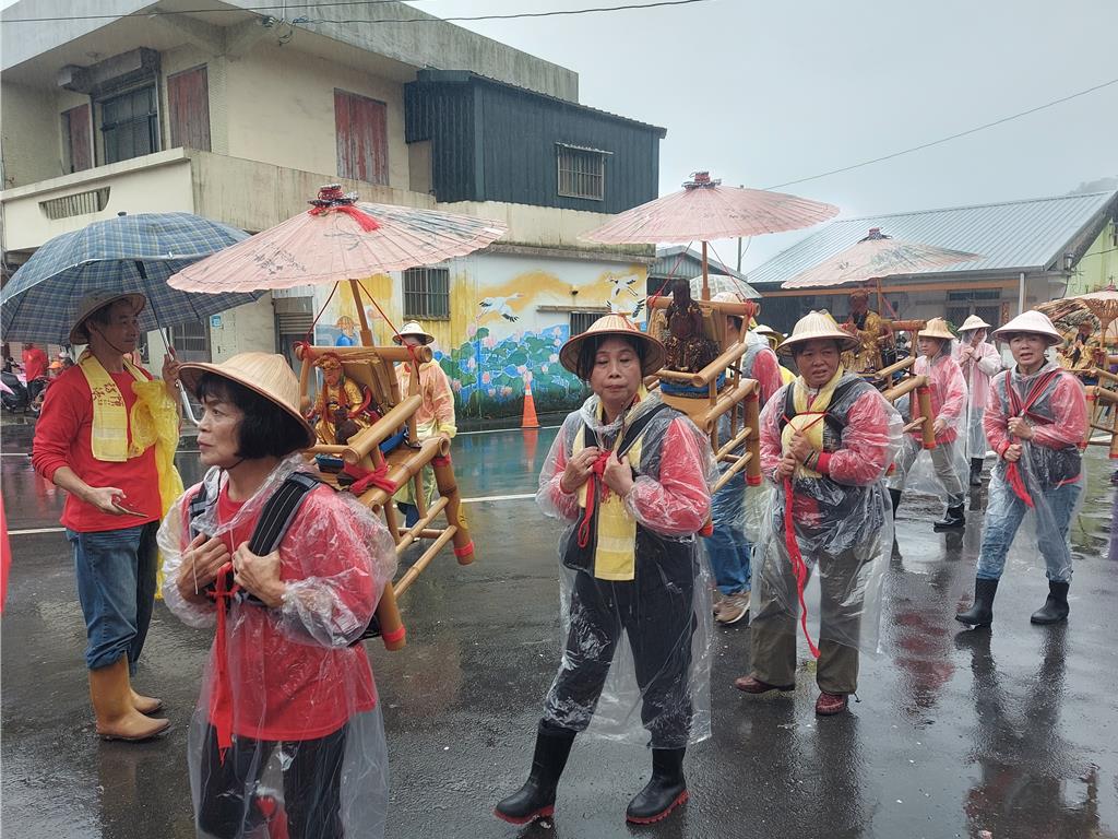 金山古道響起鑼鼓聲！「半嶺訪源」百年信仰再現