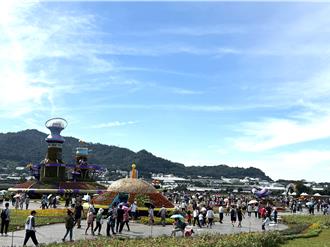 台中國際花毯節登場 開幕首日遊客如織