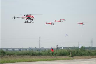 比照國慶大典開場！屏東無人機競賽超吸睛