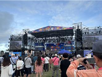 「嗨！出發吧來台東」演唱會人潮現 今晚嗨翻海濱公園