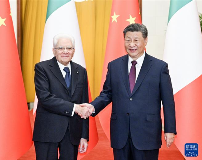 大陸國家主席習近平8日在北京與義大利總統馬塔雷拉舉行會談。（新華社）