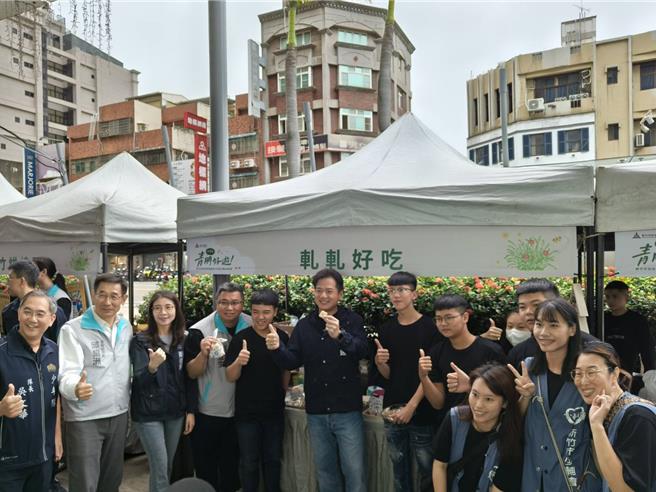 新竹市政府规画「青朋好游」青少年年度盛宴活动，9日首次办理青少年展力联合成果展。（陈育贤摄）