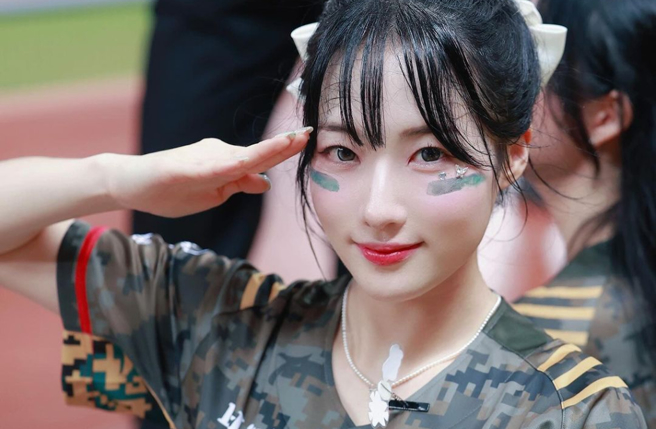 Mingo日前身體亮紅燈，緊急送醫開刀。（圖／IG@_min_go）
