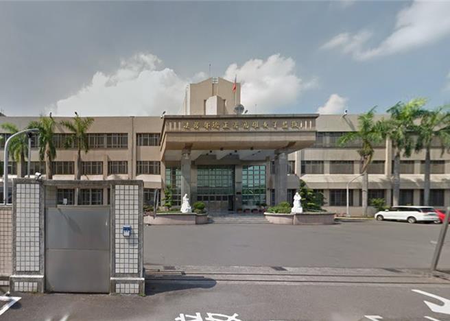 高雄女监张姓女科长本月7日在家中骤逝，狱方派员前往慰问家属及协助治丧。（本报资料照片／郭良杰高雄传真）