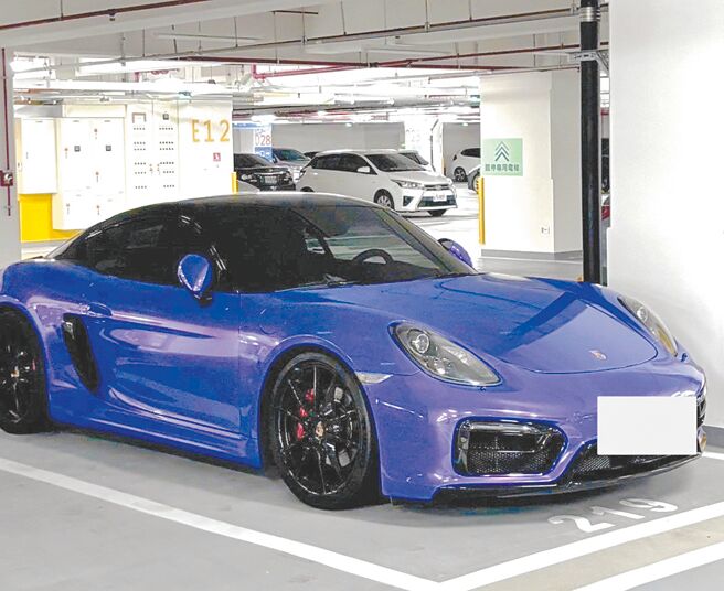 全國第2波「金融掃黑專案」，查扣PORSCHE跑車1台。（調查局提供／陳志賢台北傳真）