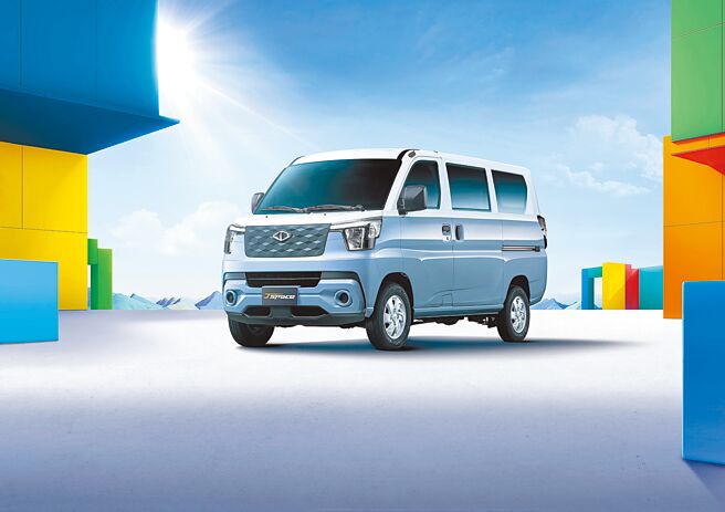 中华汽车推出全新世代 J SPACE，LED霸气头灯搭配时尚菱格纹前饰板，特别有型。（中华汽车提供）