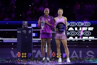 網球》鄭欽文首奪WTA年終總決賽亞軍 追平李娜