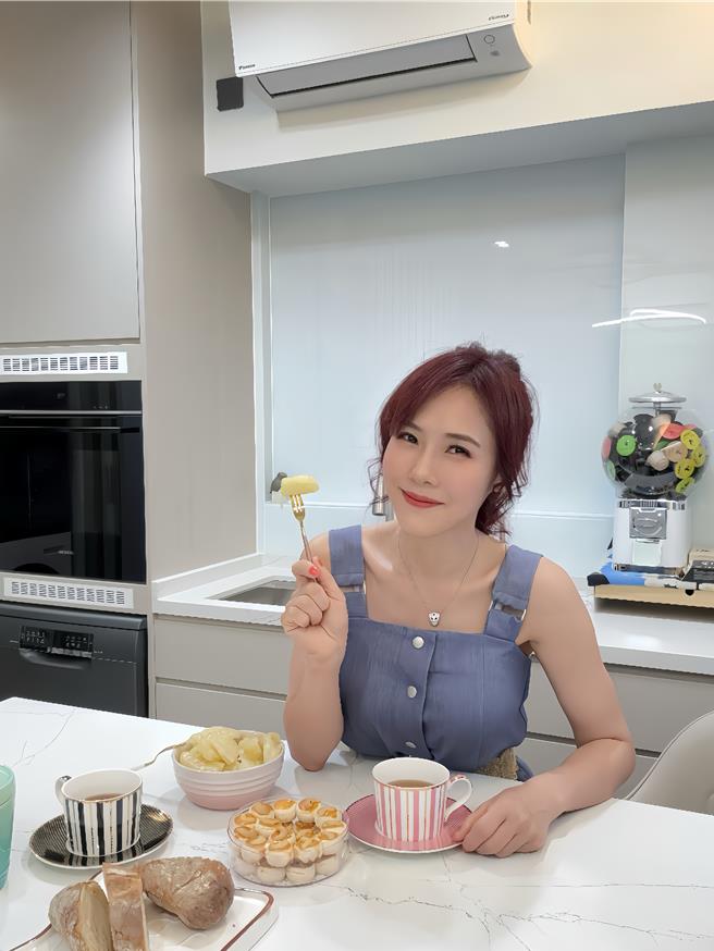 吴申梅跟老公很用心设计打造香港新房。（吴申梅提供）