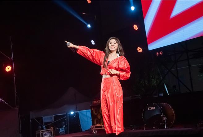 丁噹预告明年跑全马，争取北高双蛋演唱会。（相信音乐提供）