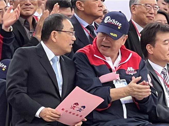 致理科技大學今舉行創校60周年校慶，新北市長侯友宜到場祝賀。（王揚傑攝）