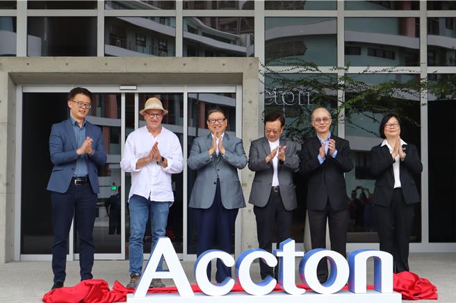 智邦科技35周年之际进驻位于竹北市的AI智慧园区，并在此设立企业总部，成为该园区首家开幕启用的科技厂。（邱立雅摄）