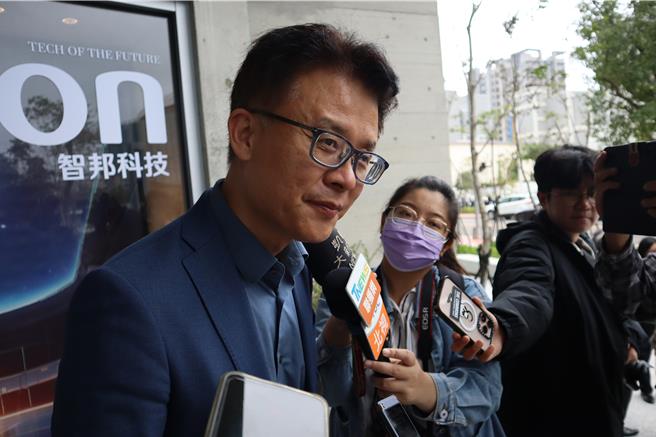 智邦总经理兼执行长石军表示对AI前景乐观，智邦做好长远布局。（邱立雅摄）