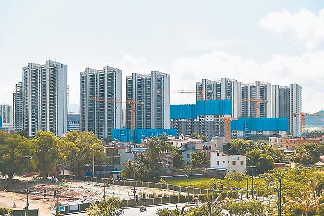 大陸A股上市房企陸續公布2024年前三季業績表現。圖／中新社