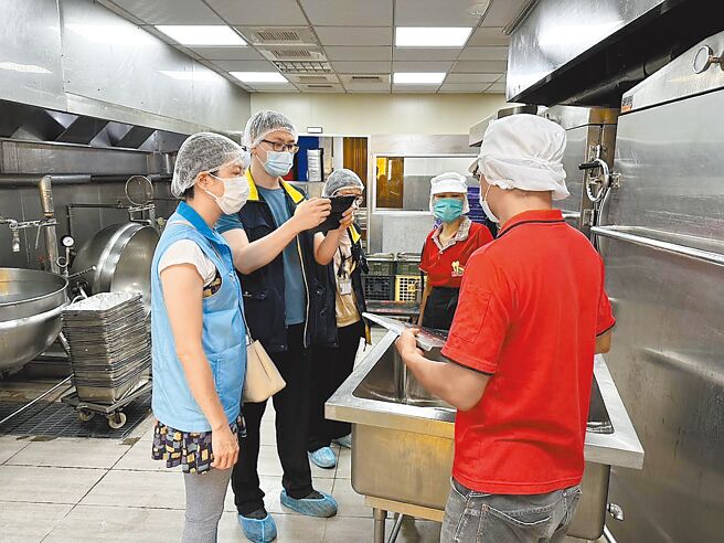 校园为食品中毒好发场所，教团呼吁设置专职午餐秘书。（本报资料照片）