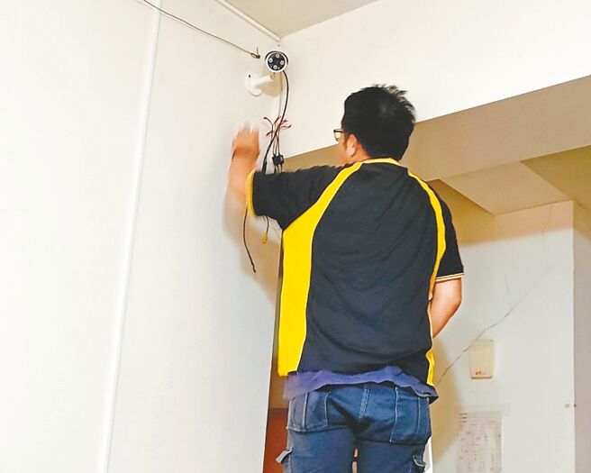 兒虐事件頻傳，台南市政府自今年起免費提供居家托育人員（保母）裝設監視器。（台南市政府社會局提供／張毓翎台南傳真）