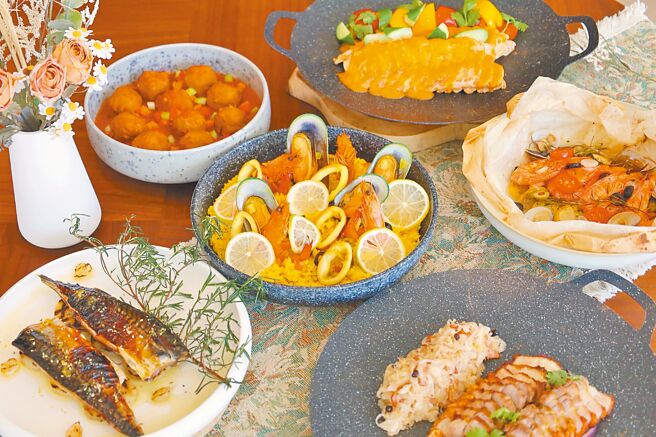 「探索厨房」全日餐厅新增「欧陆区」餐台，让饕客可品尝经典不败的艾美烤鸭等多种异国风味料理。（花莲洁西艾美酒店提供）