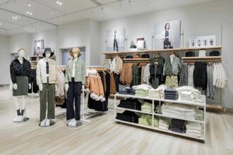 百貨潮牌服裝「砍到剩98元」民眾瘋搶：原價2千多的也百元賣