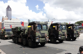 CP值高卻缺機動性！前雄三總工程師爆雷霆2000使用商用車頭內幕