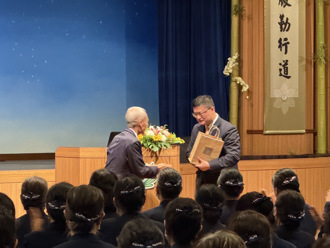 新北蘆洲警入佛堂談反詐 點亮內心的防詐智慧燈