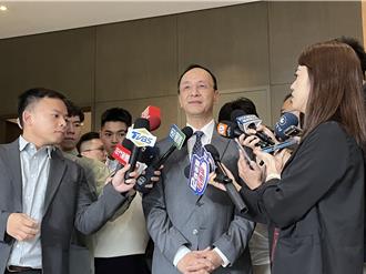 尷尬相遇？王金平否认「选党主席」！朱立伦疑快闪说话了