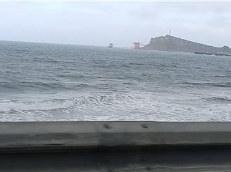 東北季風干擾鈺洲輪抽油作業 工程船返航檢修今晨回海域