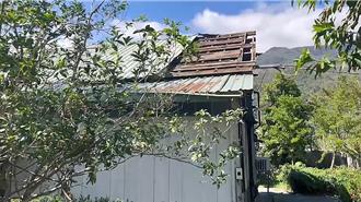 康芮吹掀老宿舍屋頂 關山警分局長主臥「半敞」暫居客房