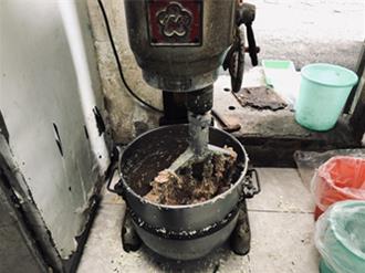 萬華紅葉鍋貼暗藏蟑螂 北市衛生局抓8缺失