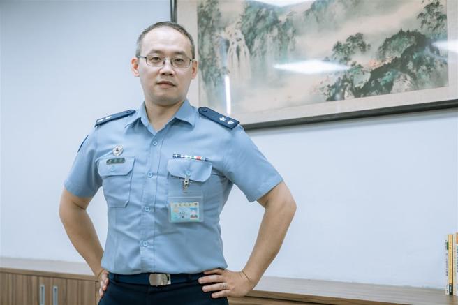队长卢中校。（记者陈怡璇摄）
