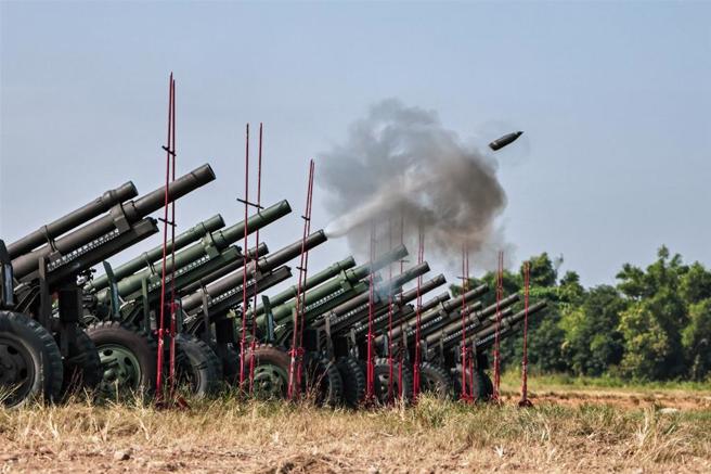 已婚女中士约男同袍露营遭抓包 ，记2大过汰除求翻案法官打脸。(中时资料库)