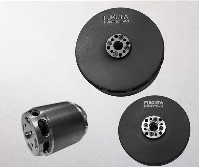 富田电机採用中钢自行开发的自黏涂膜电磁钢，成功开发自有品牌FUKUTA的无人机马达产品。（富田电机提供）