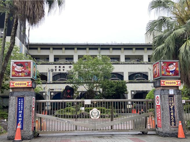 前立法院长游锡堃建议宜兰市中山国小改名为「渭水国小」，赖清德总统表示赞同并请教育部研议。（吴佩蓉摄）