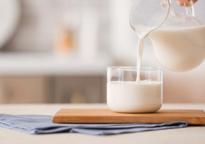 农业部规画明年起鼓励揭露并使用国产乳品的连锁饮料业者、便利商店及速食业者最高10万元的补助，盼提高国人对饮料添加国产乳品的认同度与消费信心。（示意图，Shutterstock／达志）