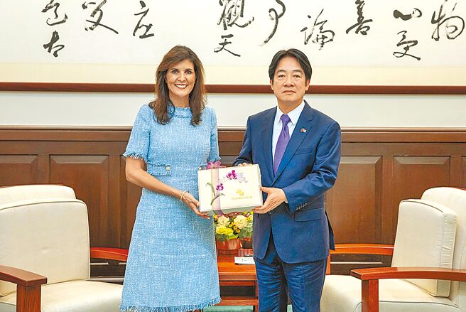川普表示，不会邀蓬佩奥及海利入阁。图为赖清德总统（右）8月22日接见美国前驻联合国常代海利（左）大使访问团。（总统府提供）