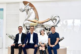 大型雕塑進駐台中 北屯接待中心化身美術館