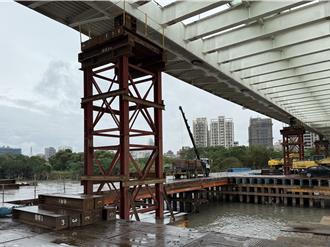 新月桥震后抢修完毕！11／15中午重启通行