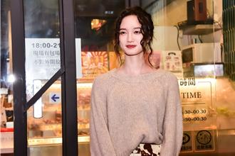 韓寧放棄高薪牙醫卻整年沒戲演！ 為救愛犬1秒跳進湖代價慘痛