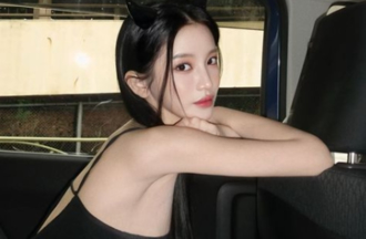 稻田裡驚見「超兇妹子」是她！緊身細肩撐不住頂級豐滿