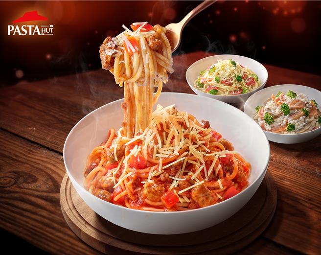 必胜客旗下的义式饭麵品牌Pasta Hut宣布「义大利直麵」回归。（必胜客提供／朱世凯台北传真）