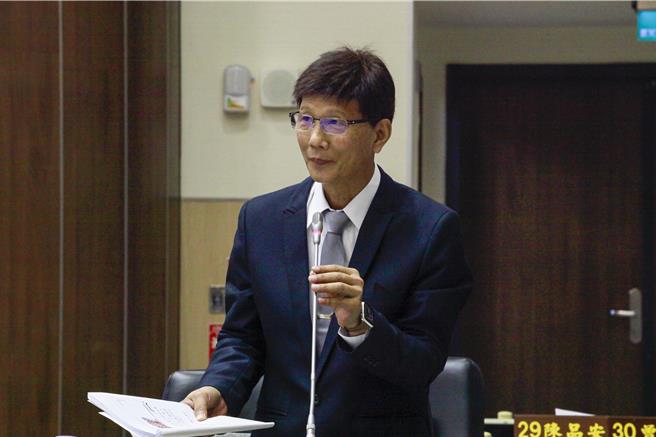 2024年11月12日苗栗县／民进党籍议员罗贵星强调铜锣、三义、西湖等地长期缺乏托婴中心，反映出地方公共资源投入严重不均，导致北、南苗栗公托设施数量至今仍为零。(吕丽甄摄）