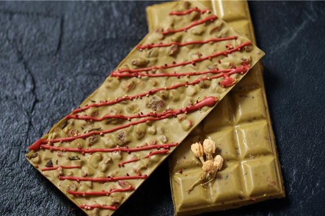 疗癒巧克力霸系列-Asia Girl Power亚洲美女获「巧克力霸-白巧克力」项目世界银牌及特别奖表扬「不拘一格」 。（Qsweet巧克力菁点提供）