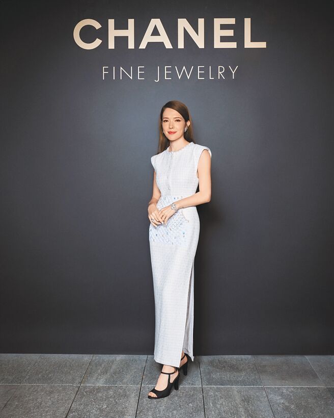 连两年拿下金钟视后的许玮宁星运亨通，分享她的幸运符码是雄狮与数字「5」。（CHANEL提供）